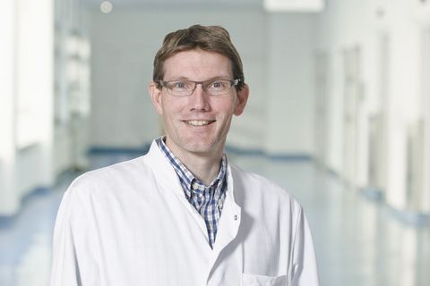 Dr. Matthias Schmitter